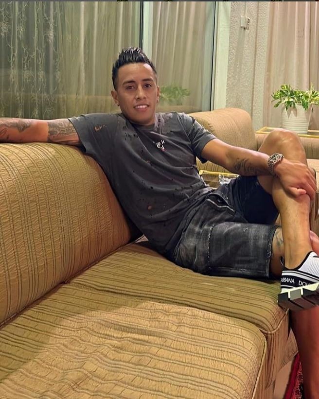 Christian Cueva acaparó portadas nuevamente por temas extrafutbolísticos/Foto: Instagram