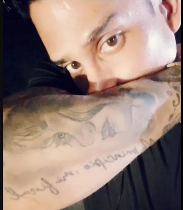 Christian Domínguez borró el tatuaje con el rostro de Pamela Franco/Foto: Instagram Christian Domínguez borró el tatuaje con el rostro de Pamela Franco/Foto: Instagram