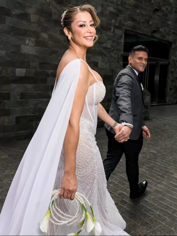 Karla Tarazona y Christian Domínguez se casaron por civil en junio de este año / /IG: @latarazona Karla Tarazona y Christian Domínguez se casaron por civil en junio de este año / /IG: @latarazona