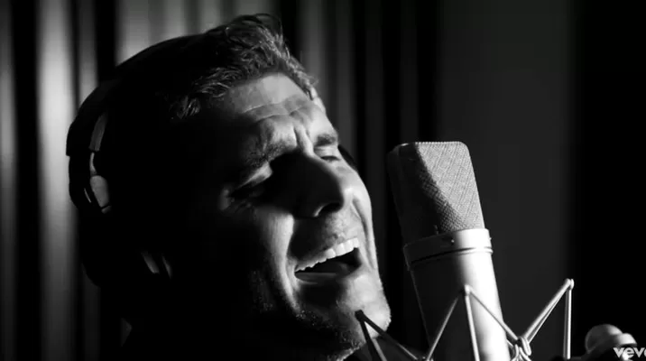 Christian Meier, interpretando 'Alguien'. Foto: captura de video YouTube Christian Meier, interpretando 'Alguien'. Foto: captura de video YouTube