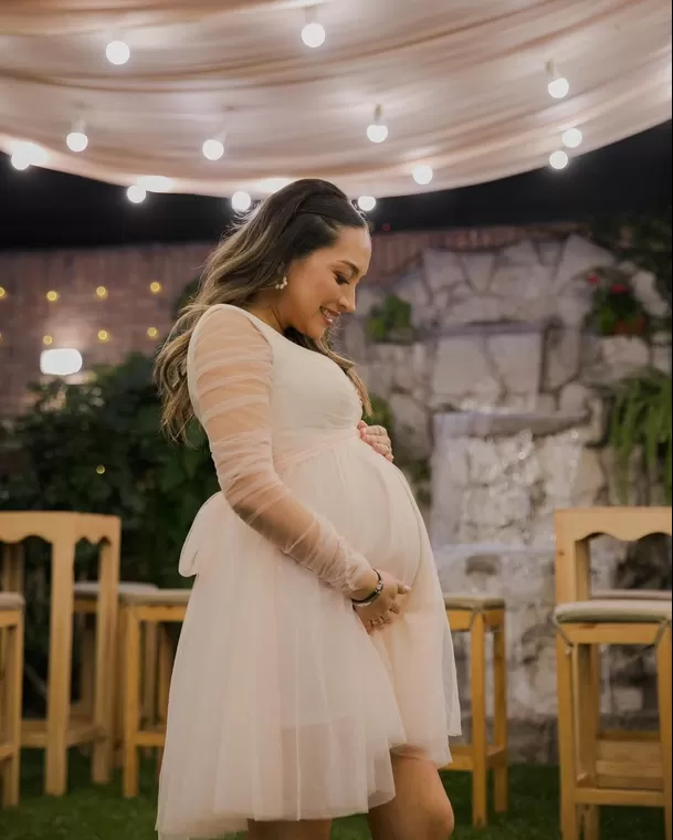 Ximena Dávila dio a luz este lunes 18 de agosto / Instagram