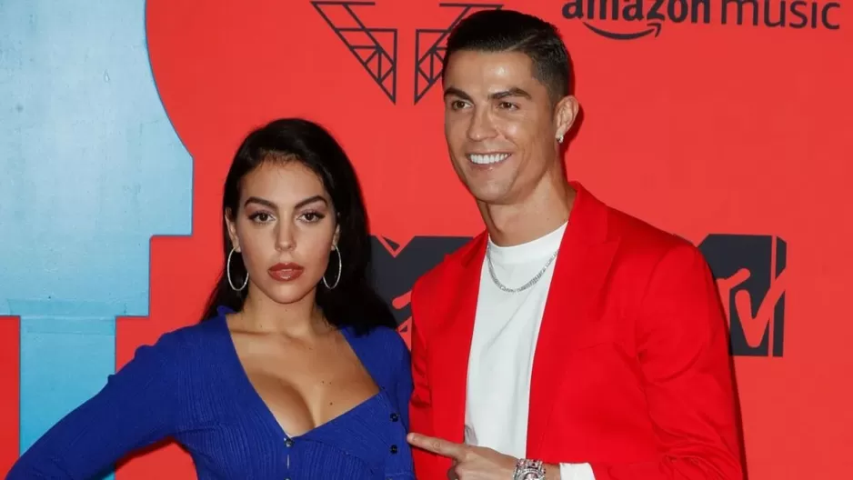 Cristiano Ronaldo y Georgina Rodríguez anuncian su compromiso / AFP