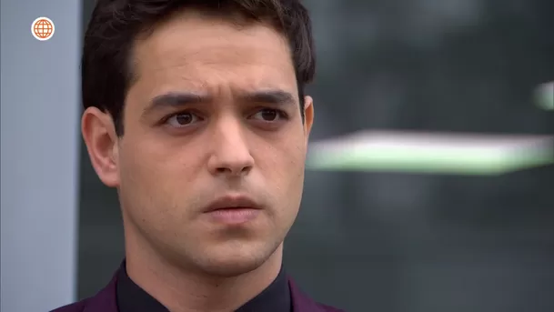 Cristóbal quedó aterrado tras escalofriante maldición de Lucero. fuente: AméricaTV