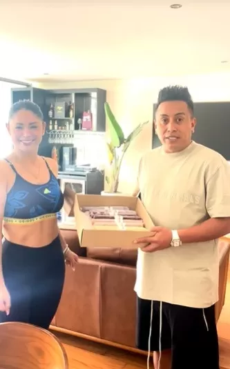 Cueva y Pamela Franco sorprenden promocionando marcianos al estilo Pamela López. Fuente: TikTok Cueva y Pamela Franco sorprenden promocionando marcianos al estilo Pamela López. Fuente: TikTok