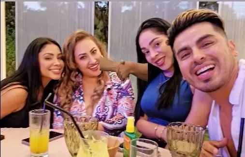 Pamela Franco junto a los invitados a la fiesta de cumpleaños de Christian Cueva/Foto:Instagram