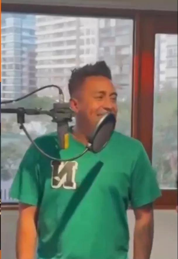 Christian Cueva se lanzó como cantante de cumbia/Foto: TikTok