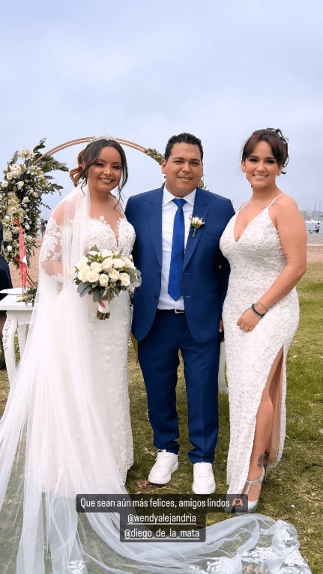 Daniela Darcourt asistió a una boda vestida igual que la novia. Fuente: Instagram