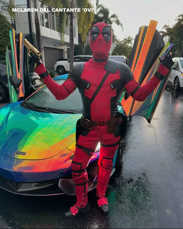 El cantante Ovidio Crespo, conocido como 'Ovi' es dueño de este auto McLaren tornasol con el que pasea por las calles de Miami/Foto: Instagram