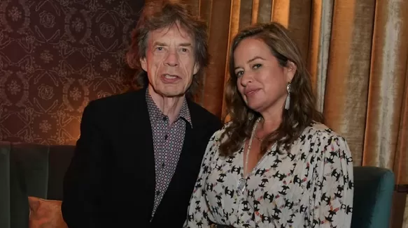 Detienen y condenan a la hija de Mick Jagger por agredir a policía en España