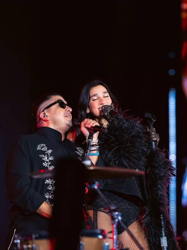 Dua Lipa y Mauricio Mesones cantaron juntos 'Cariñito' en Lima / Instagram Dua Lipa y Mauricio Mesones cantaron juntos 'Cariñito' en Lima / Instagram
