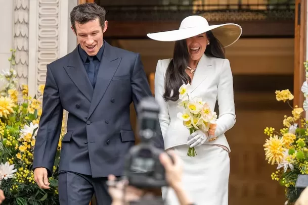 Dua Lipa y Callum Turner se casaron en una íntima boda en Londres y sorprendieron a sus seguidores. Fuente: Roland Hoskins (dmg media Licensing / Cordon Press)