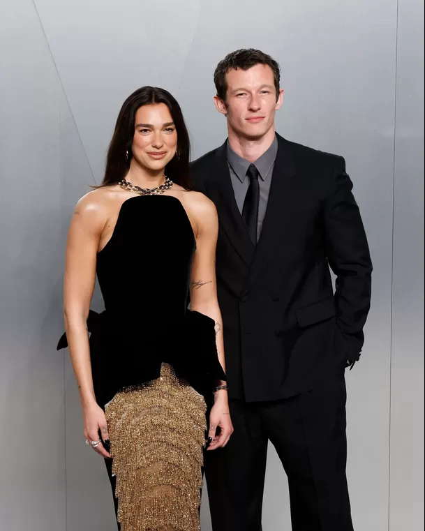 Dua Lipa y Callum Turner se casaron en una íntima boda en Londres y sorprendieron a sus seguidores. Fuente: Getty Images