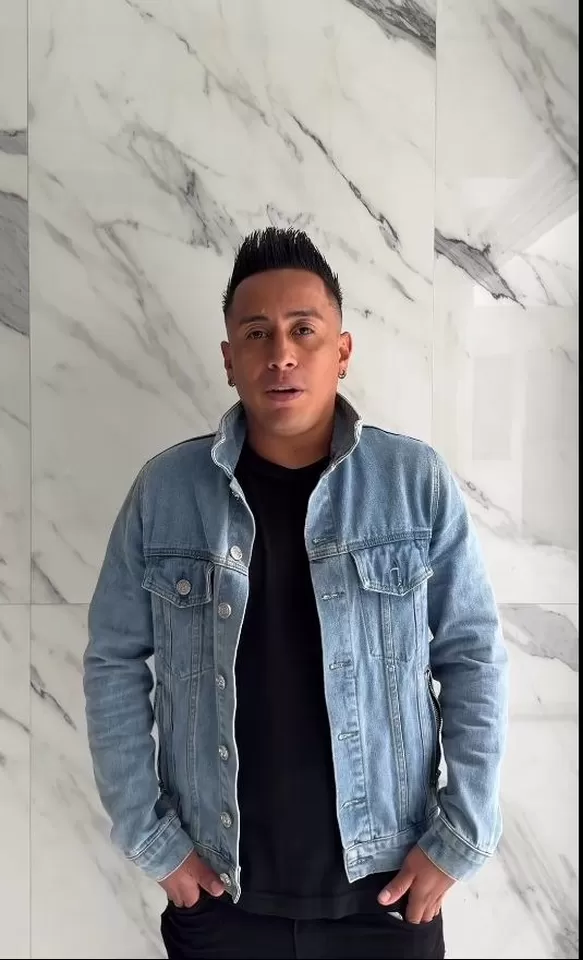 Christian Cueva grabó este video la noche del jueves 11 de julio en casa del empresario cebichero en Surco para la orquesta 'La Bella Luz'/Foto: Instagram