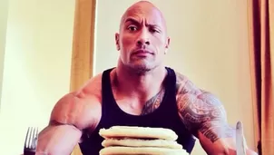 Dwayne Johnson lleva su propia comida cuando sale a cenar a restaurantes.