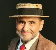 Édgar Vivar anunció que dejará los escenarios por una cirugía/ Foto:IG:@varedg