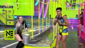 Argentino habló mal de su novia Azul durante competencia.