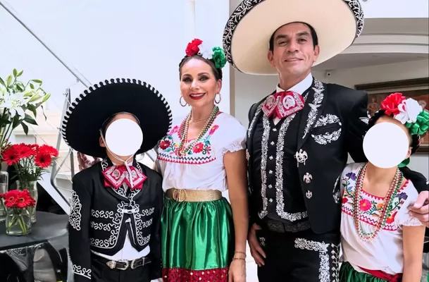 Jorge Salinas está casado con la actriz Elizabeth Álvarez. Los esposos tienen mellizos: Máxima y León / Instagram Jorge Salinas está casado con la actriz Elizabeth Álvarez. Los esposos tienen mellizos: Máxima y León / Instagram