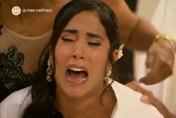 ¿La maldición de Patty Pichilingue? así como su personaje Melissa Peredes no concretó su boda con Anthony Aranda/Foto: América Televisión ¿La maldición de Patty Pichilingue? así como su personaje Melissa Peredes no concretó su boda con Anthony Aranda/Foto: América Televisión