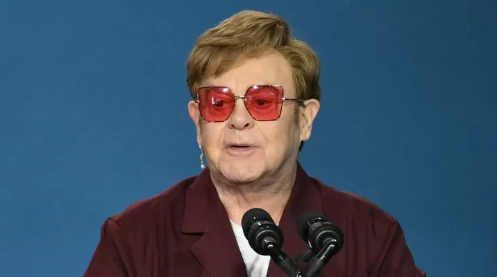 El cantante británico Elton John contó que no pudo ver su musical / AFP El cantante británico Elton John contó que no pudo ver su musical / AFP