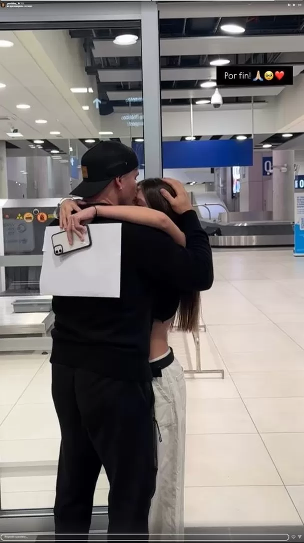 Emotivo reencuentro de Pancho Rodríguez con su hija en aeropuerto. Fuente: Instagram