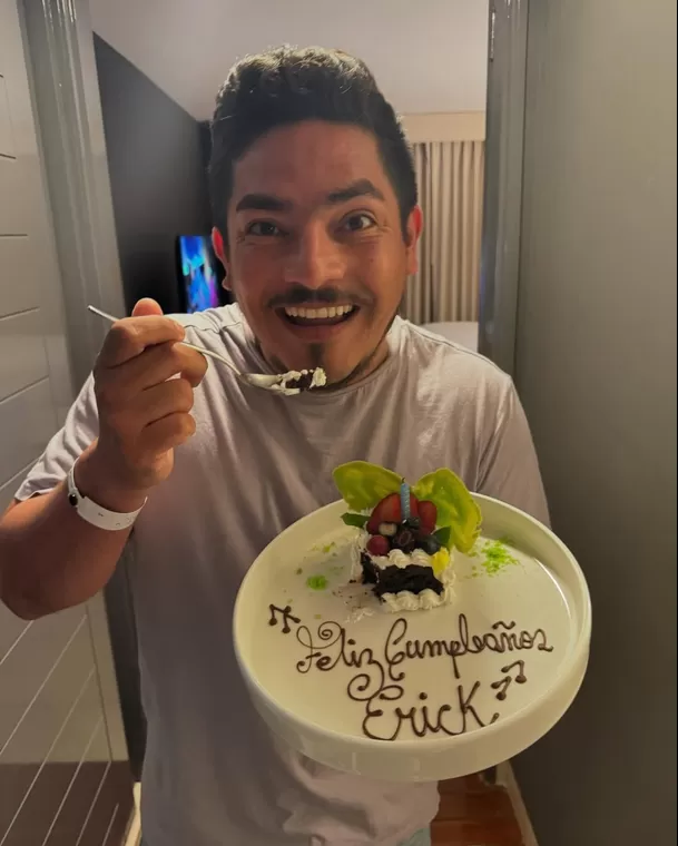 Erick Elera compartió las fotos de su sorpresa de cumpleaños/Foto: Instagram