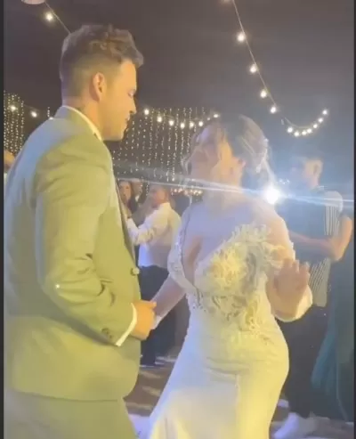 Estrella Torres y Kevin Salas no escatimaron gastos y contrataron alrededor de cuatro orquestas  para su boda / Foto: IG Estrella Torres