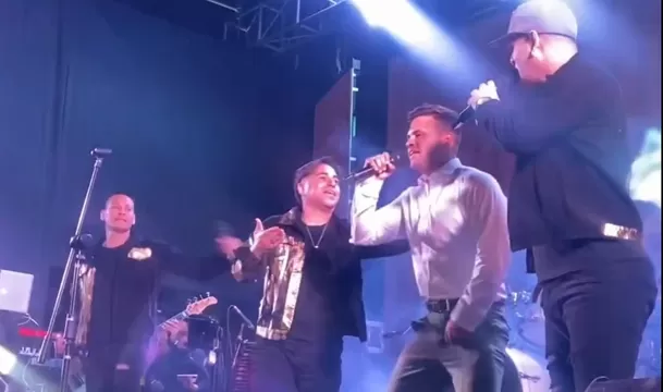 Kevin salas dedicó el tema ?Mi Niña' junto al grupo 'Skándalo el reencuentro'/ Foto: IG Estrella Torres