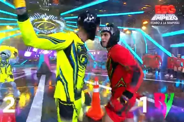 Tras el fuerte choque, Facundo González no dudó en encarar a Jota Benz apenas terminó la prueba. Foto. América TV