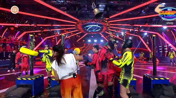 Facundo González ‘pechó’ a Leandro por burlarse de Said Palao. Fuente: AméricaTV