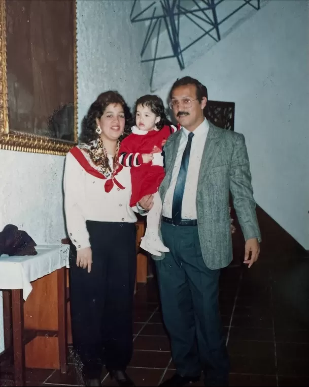 Areliz Benel resaltó el gran amor que siente por el hombre que la crió y a quien quiso como un padre / Instagram Areliz Benel resaltó el gran amor que siente por el hombre que la crió y a quien quiso como un padre / Instagram