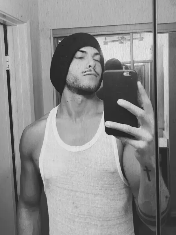 El cantante tiene 36 años, nació en Guadalajara y participó en telenovela Camaleones. Fuente: Instagram El cantante tiene 36 años, nació en Guadalajara y participó en telenovela Camaleones. Fuente: Instagram