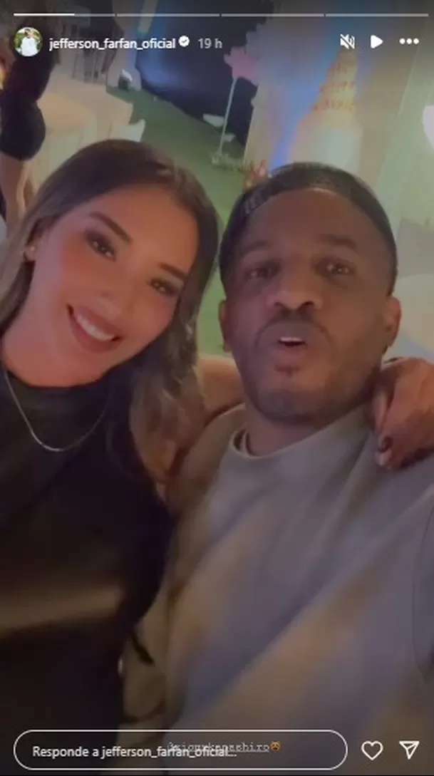 Jefferson Farfán y Xiomy Kanashiro en fiesta de Ana Paula Consorte. Fuente: instagram