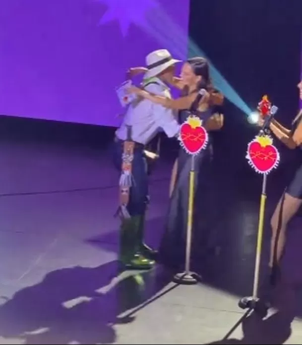 Feid agradeció a Karol G en los Premios Nuestra Tierra/ Captura Tik Tok Feid agradeció a Karol G en los Premios Nuestra Tierra/ Captura Tik Tok