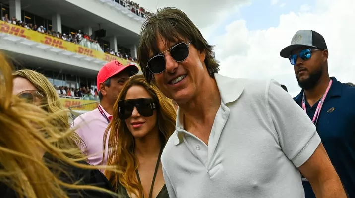 Shakira y Tom Cruise / AFP Shakira y Tom Cruise / AFP