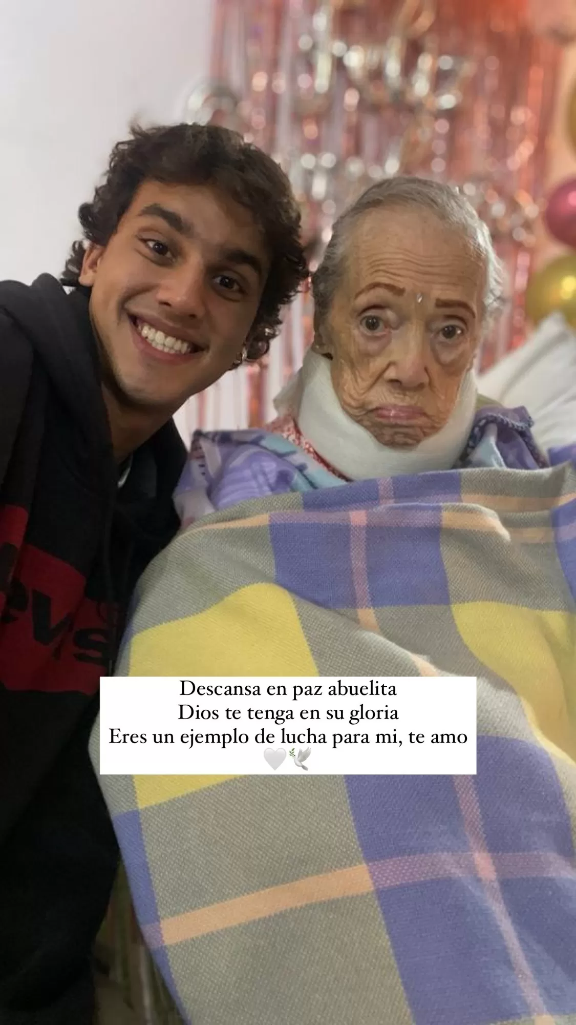 Gabriel Meneses anunció la muerte de su abuelita. Fuente: Instagram Gabriel Meneses anunció la muerte de su abuelita. Fuente: Instagram