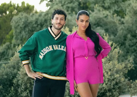 Sebastián Yatra se lucirá junto a Georgina Rodríguez en el viedoclip de su tema 'Energía Bacana/ Foto: Instagram