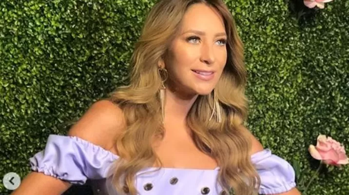 Geraldine Bazán remece Instagram al hacer topless Geraldine Bazán remece Instagram al hacer topless