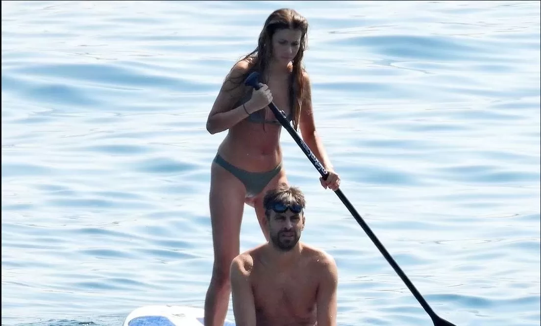 Clara Chía y Gerard Piqué en Dubrovnik, Croacia / Foto: Caras