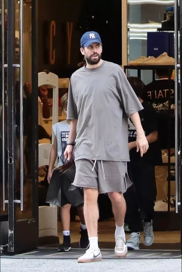 Gerard Piqué estuvo de compras con sus hijos Milan y Sasha en New York/Foto: Instagram