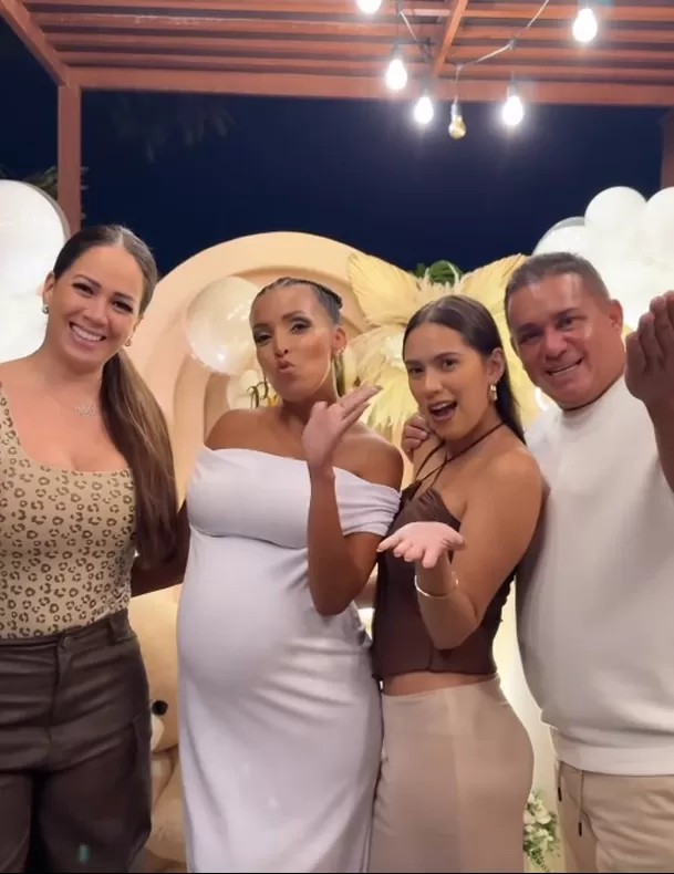 Así celebró Gianella Marquina babyshower de su madrastra. Foto: Instagram/@gianemarquina