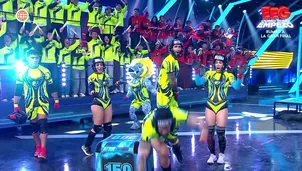 Jota Benz celebró la victoria de los guerreros con un manotazo juguetón a su hermano Gino Assereto. Video: América TV