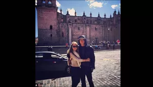 Gino Pesaressi y Mariana Vértiz viven su amor en Cusco. Foto: Instagram