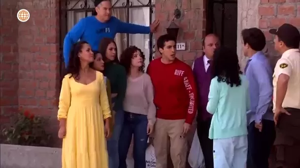 Los Gonzales también tuvieron que soportar que Cristóbal les mandara todos y cada uno de sus 'factos'. Foto: América TV