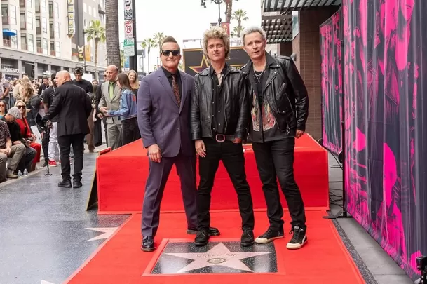Green Day recibió su estrella en el Paseo de la Fama de Hollywood a inicios de mayo / Instagram