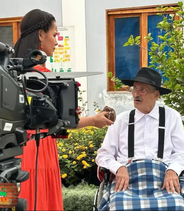 El detrás de cámaras del regreso de don Gilberto a Al Fondo Hay Sitio / América TV