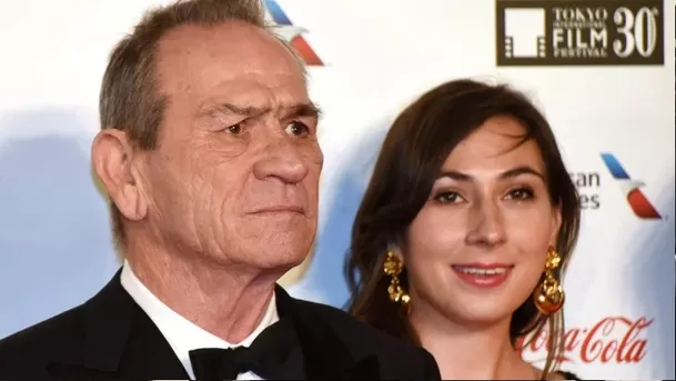 Hija de Tommy Lee Jones hallada muerta en hotel con sospechas de sobredosis / AFP Hija de Tommy Lee Jones hallada muerta en hotel con sospechas de sobredosis / AFP