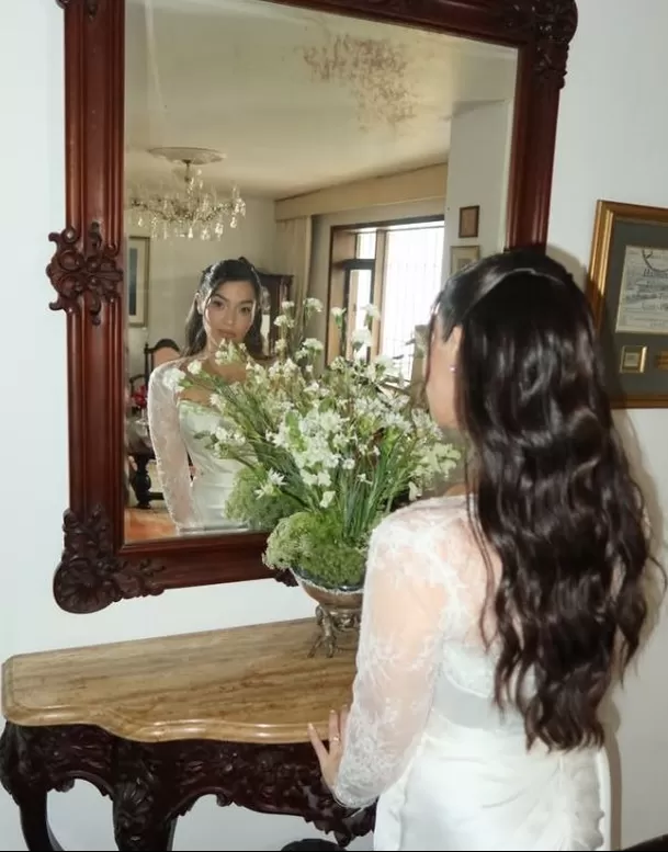 Isza Pennano celebró su fiesta de compromiso junto a familiares y amigos. La hermana de Franco Pennano llegará al altar tras diez años de relación con su prometido. Foto y video: IG @iszapennano