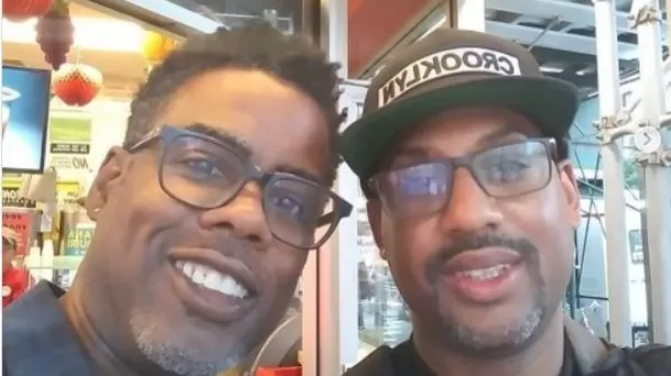 Chris Rock junto a su hermano menor Kenny Rock. Fuente: Instagram