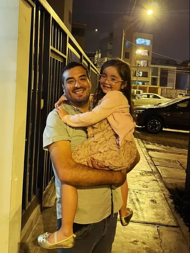 Jorge Alonso Cuba junto a hija de Melissa Paredes y Rodrigo Cuba / Instagram