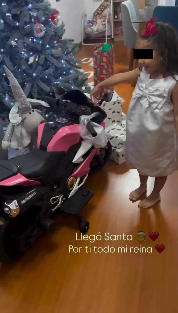 La tierna reacción de la hija de Samahara Lobatón al ver la visita de Papá Noel/Foto: Instagram